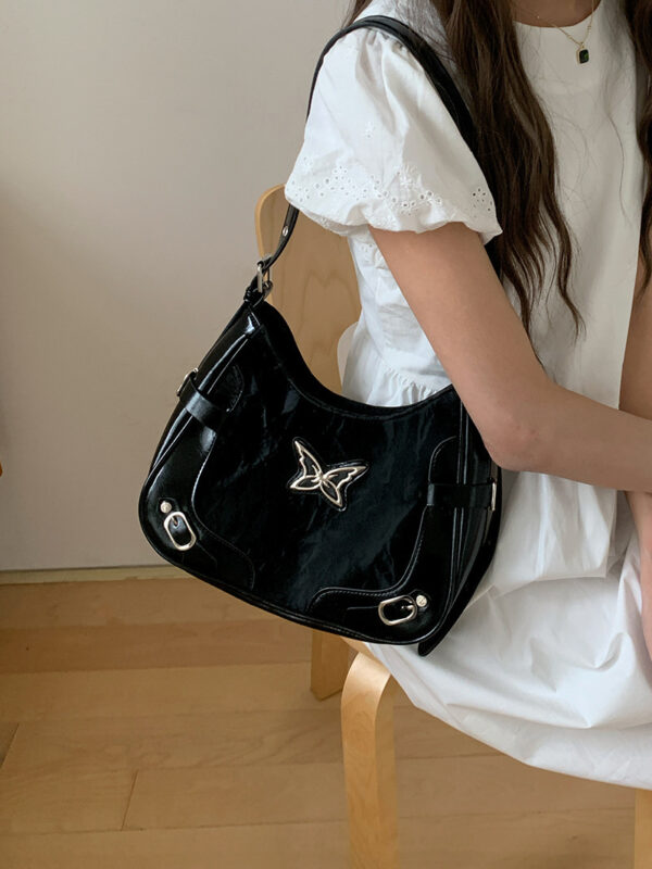 2024 New American Butterfly Contrast Rivet Motorcycle Underarm Bag